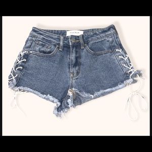 Super cute shorts! Never worn.